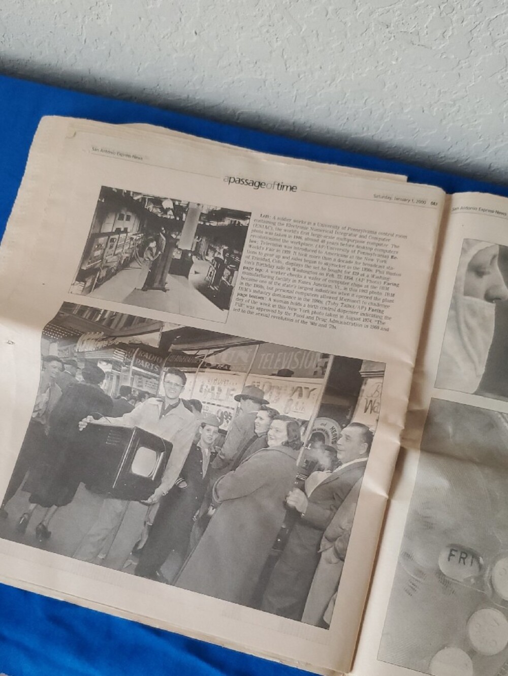 Vintage 2000 San Antonio Express-News Y2K Millennium History Section - Picture 5 of 7